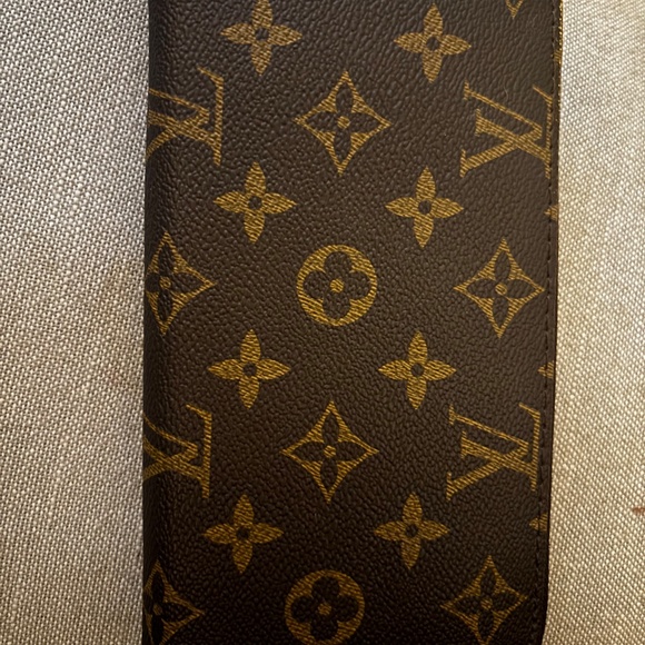 Louis Vuitton Louis Vuitton Zippy Monogram Canvas Wallet - Picture 3 of 10